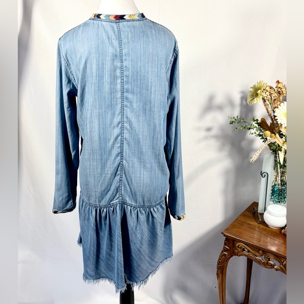 ♨️Driftwood Shaye Chambray Denim Drop-Waist Embroidered Mini Dress – Size M🧡 - Picture 5 of 9